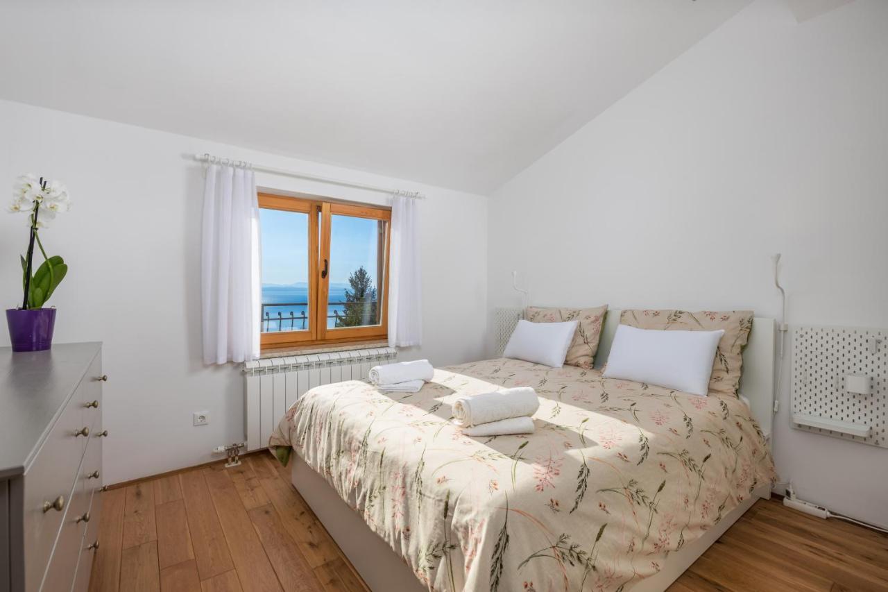 Apartment Blue Horizon